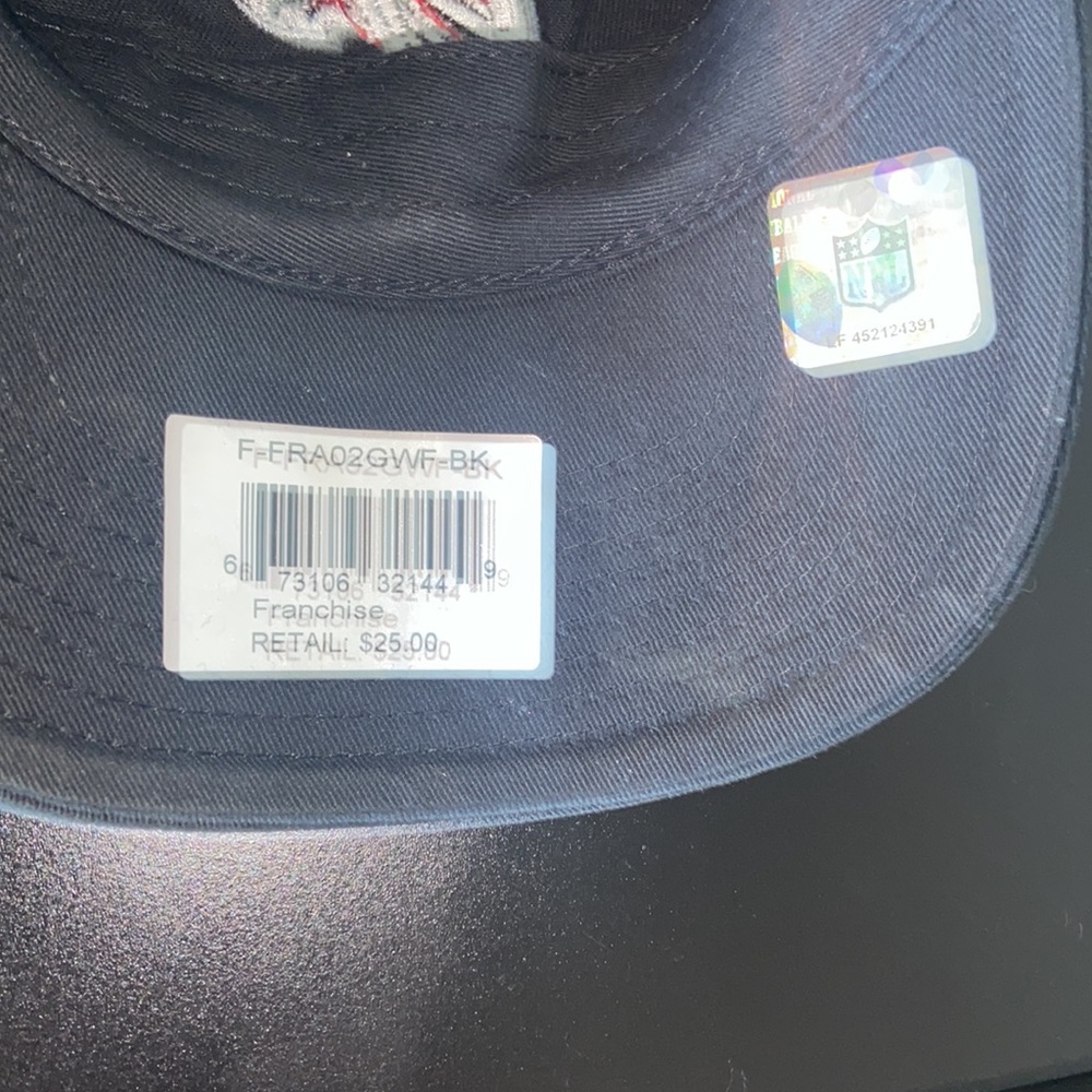 Falcons hat - Picture 3 of 3
